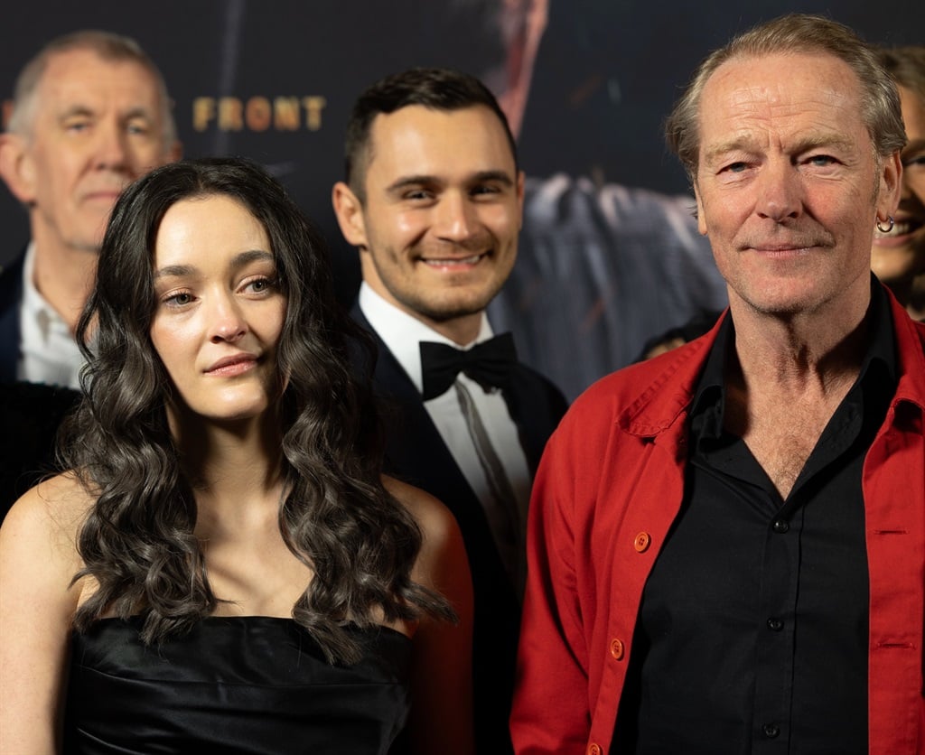 Anna Ballantine, Julian Kostov, Iain Glen a „The Last Front”-ból.