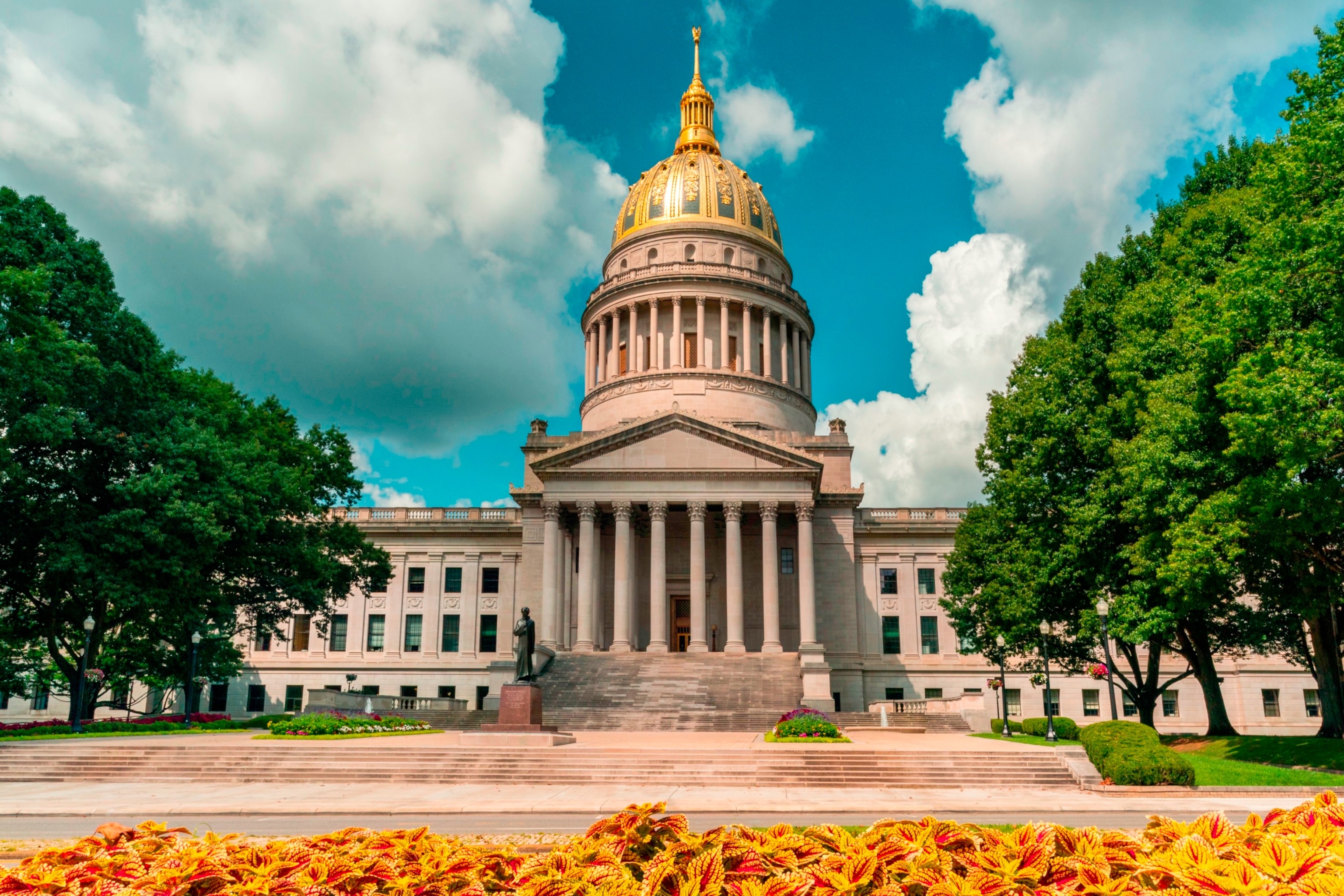 FOTÓ: West Virginia State Capitol épülete Charlestonban, W. Va.